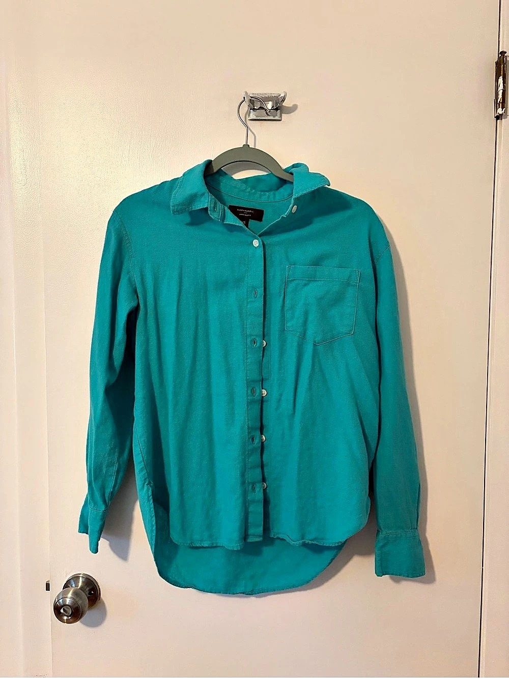 Banana Republic Button Down Shirt in Blue Size XS